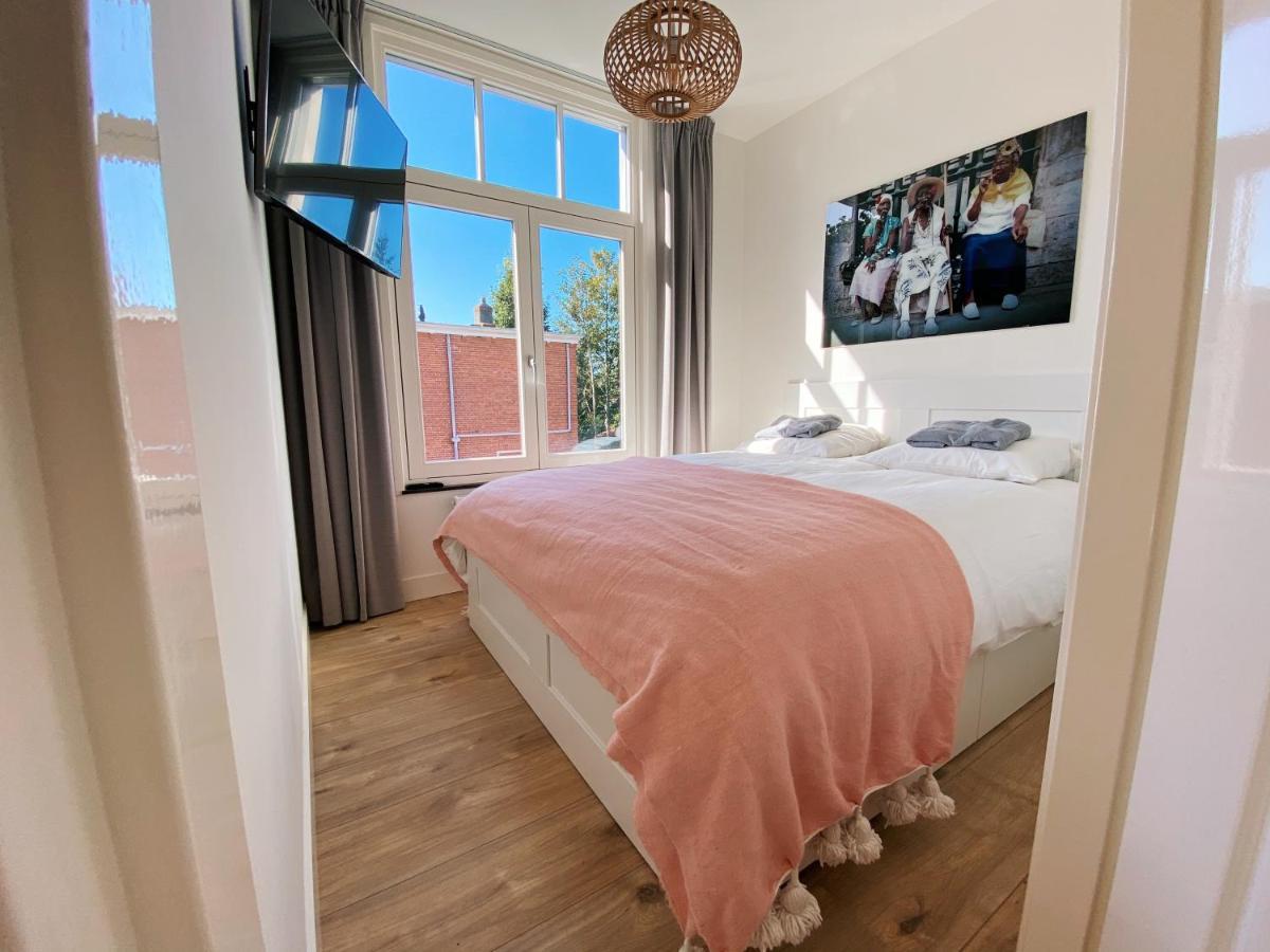 ואסנאר Luxurious Historical Loft Close To The Beach!! מראה חיצוני תמונה